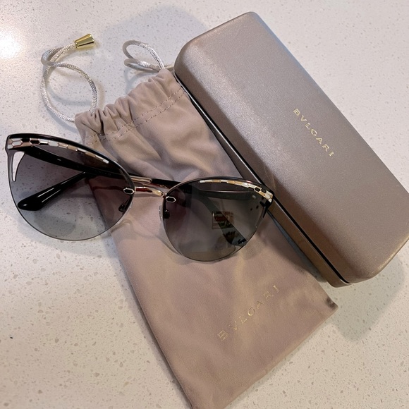 Bvlgari Sunglasses - Picture 5 of 6